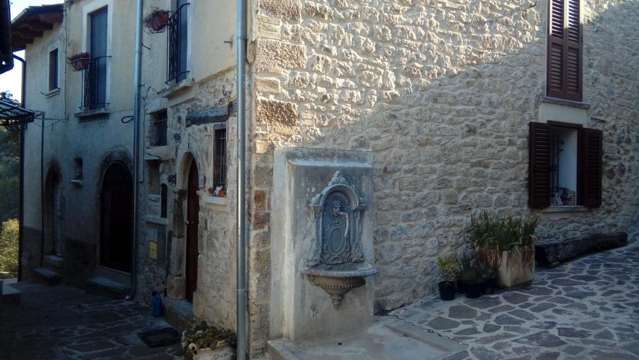 La Maison De Martine Bolognano Exteriör bild
